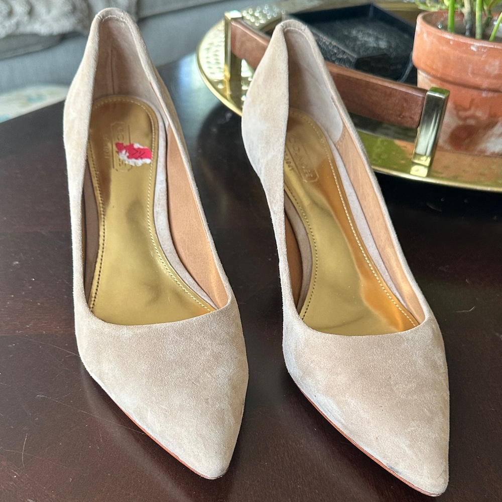 Coach Suede Pumps 7.5 - Picture 4 of 11